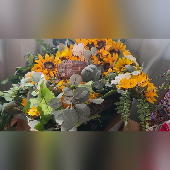 Decorations - Picture 11 of 16